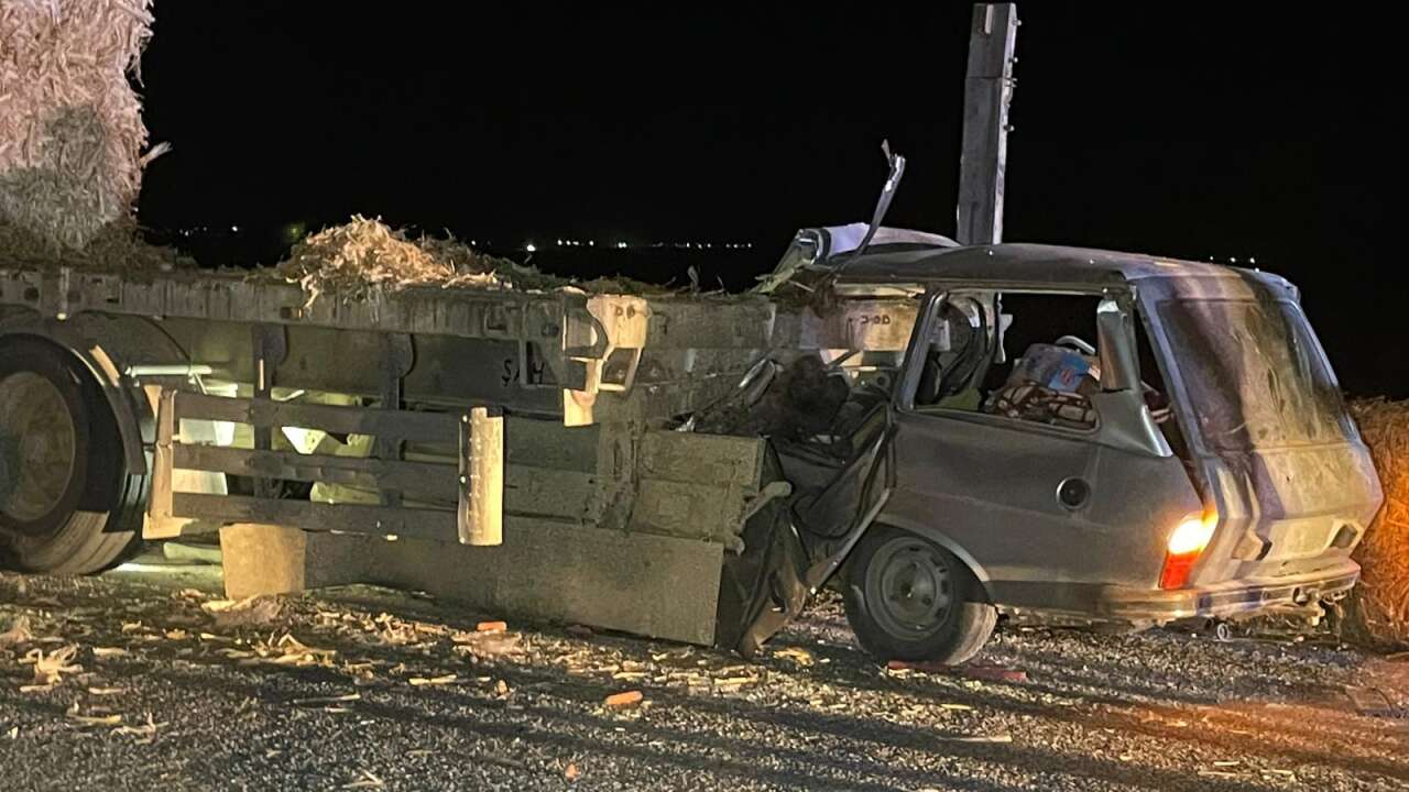 TIR’a çarpan otomobil Orhan Şahin ve karısına mezar oldu 6